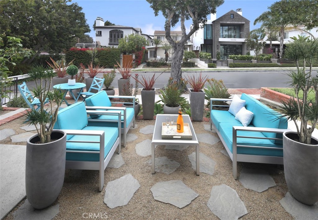 321 Iris Avenue