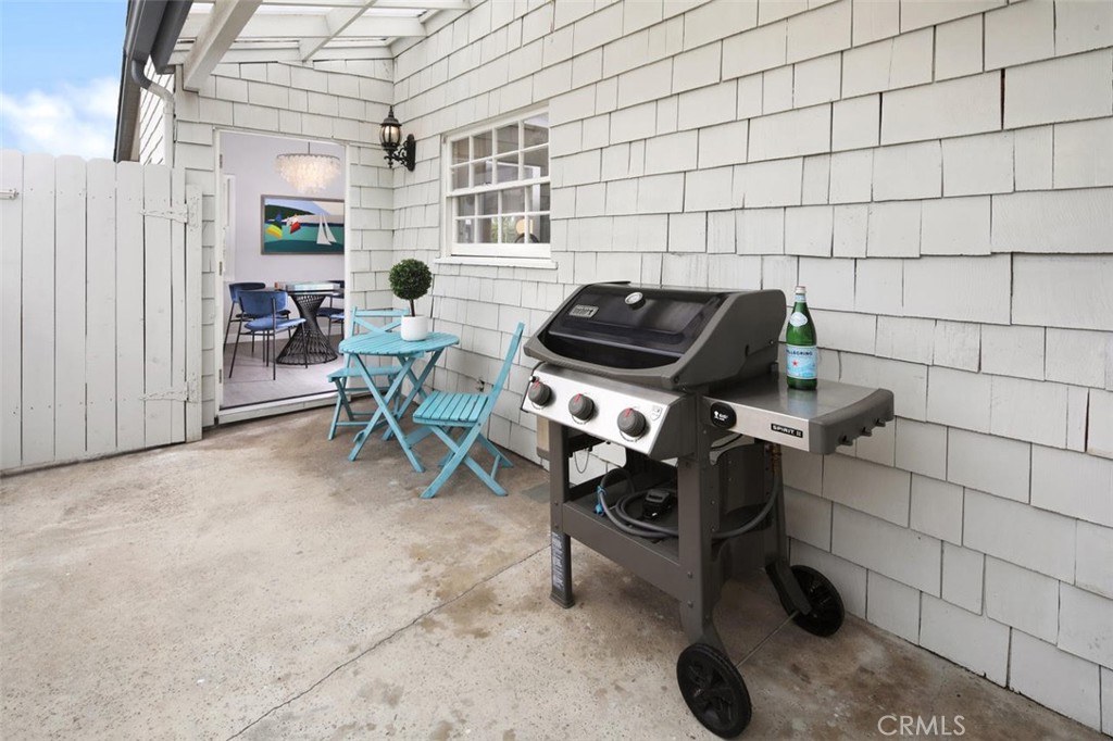 321 Iris Avenue