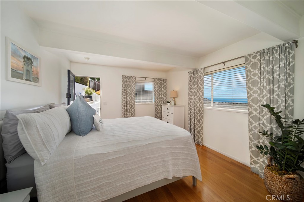 933 Coast View Drive