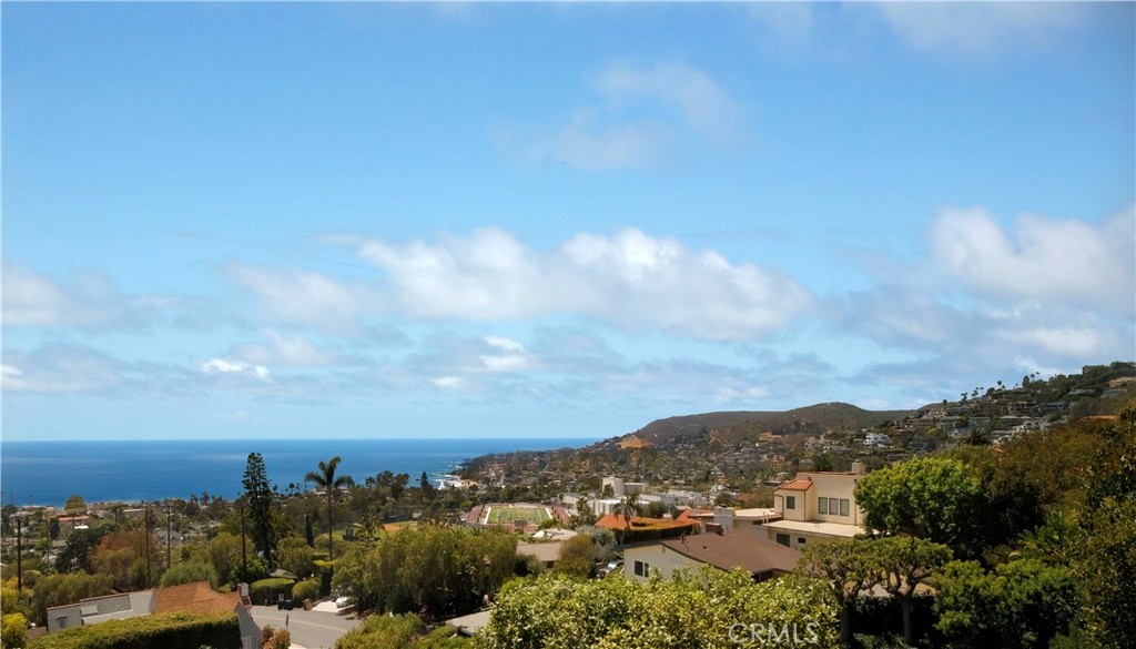 933 Coast View Drive