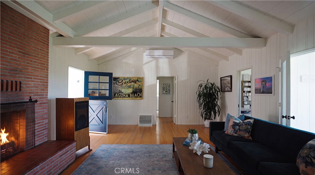 933 Coast View Drive