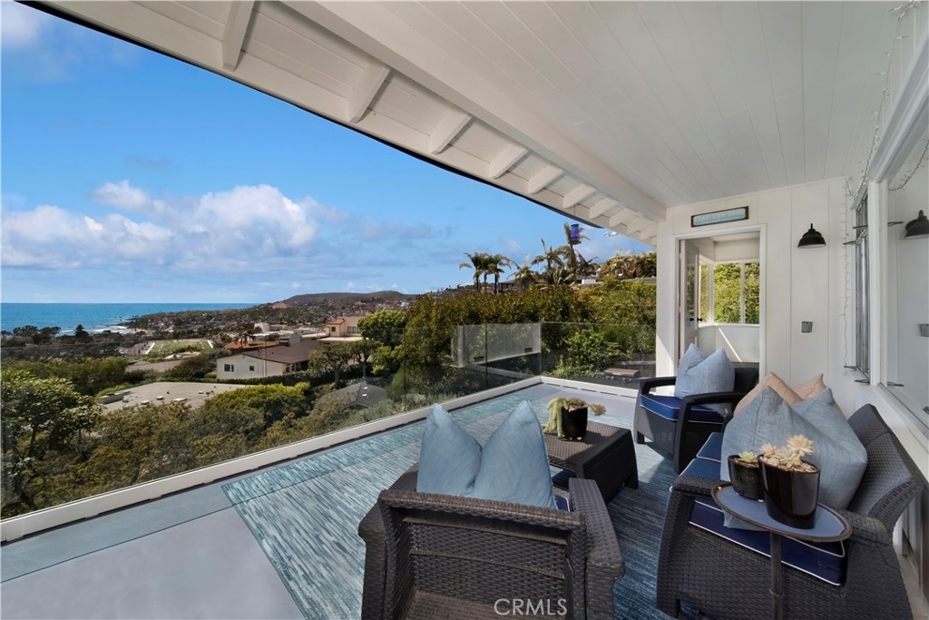 933 Coast View Drive
