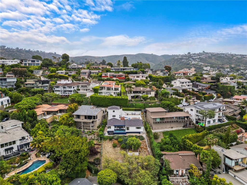 933 Coast View Drive