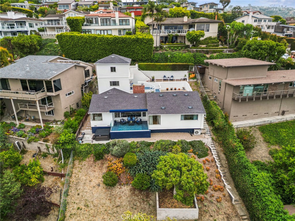 933 Coast View Drive