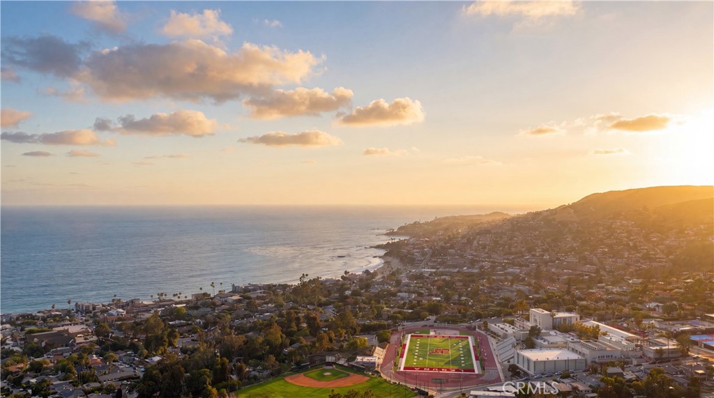 933 Coast View Drive
