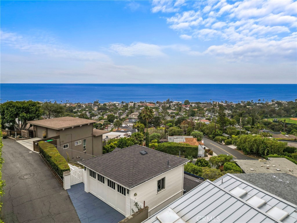 933 Coast View Drive