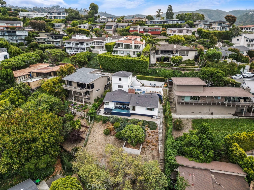 933 Coast View Drive