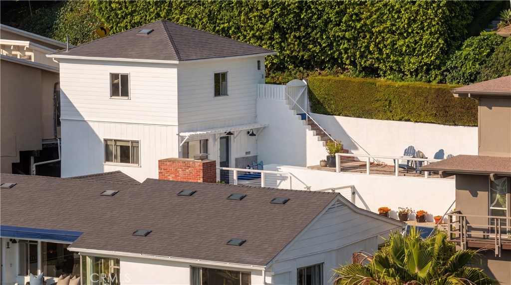 933 Coast View Drive
