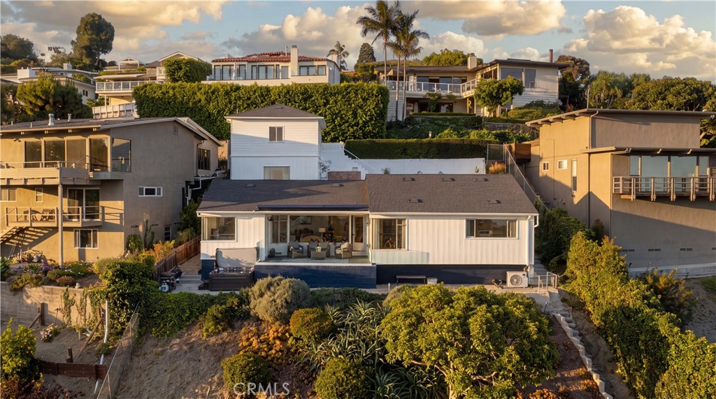 933 Coast View Drive