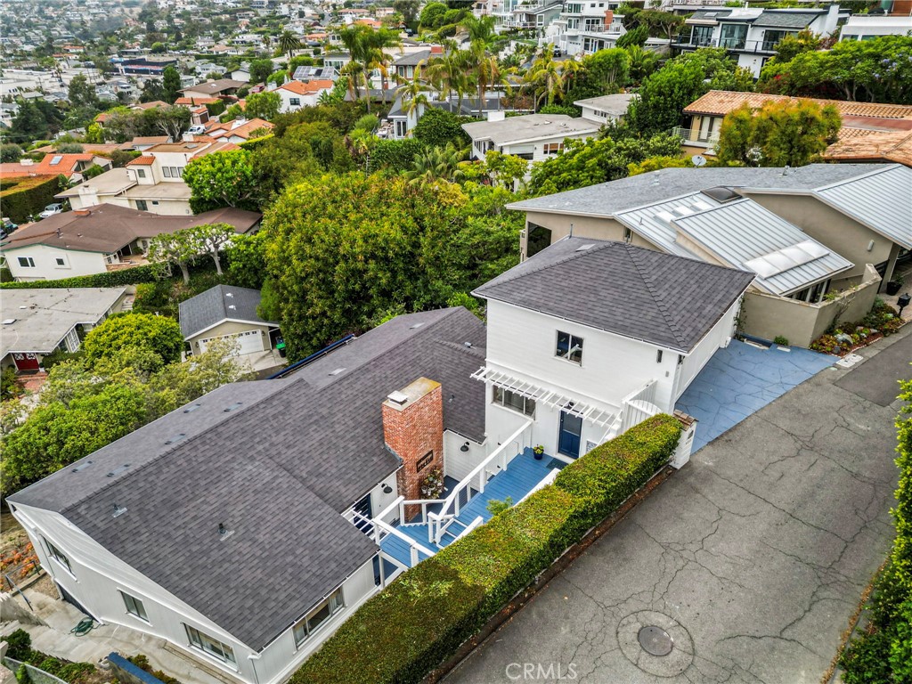 933 Coast View Drive