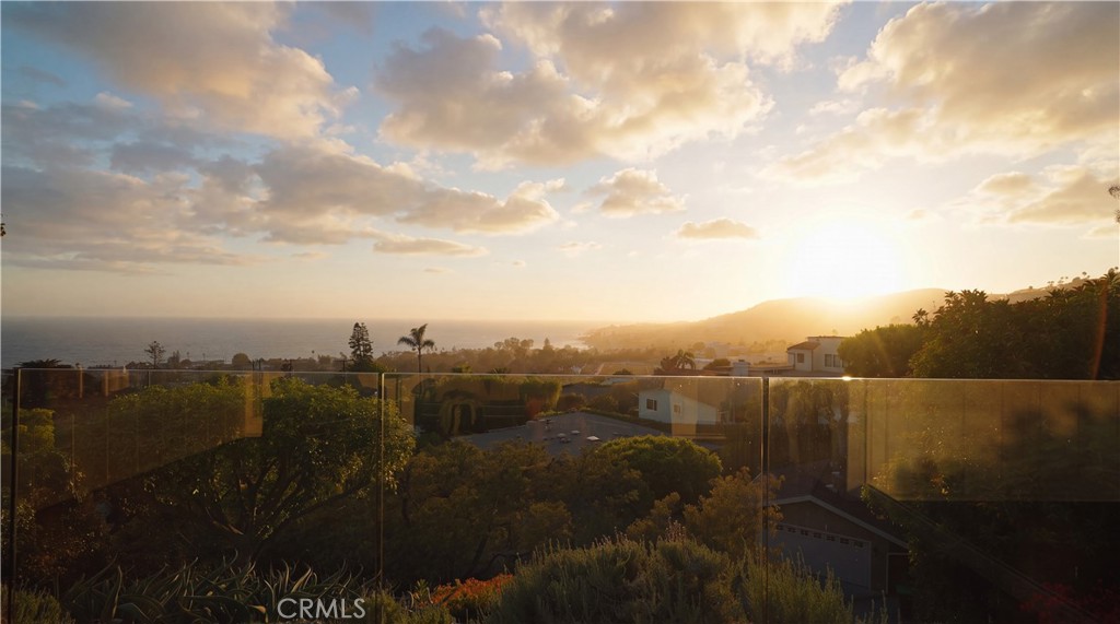 933 Coast View Drive