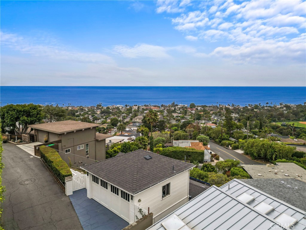 933 Coast View Drive