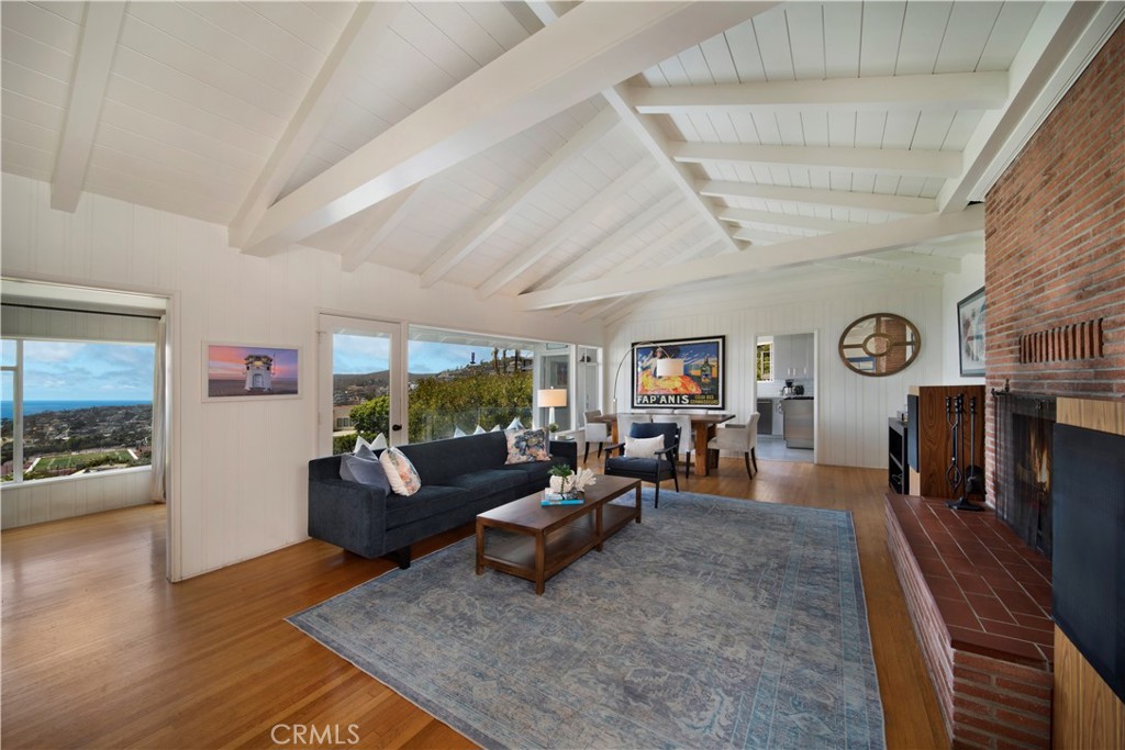 933 Coast View Drive