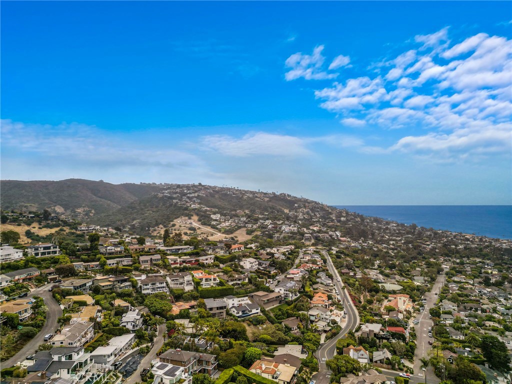 933 Coast View Drive