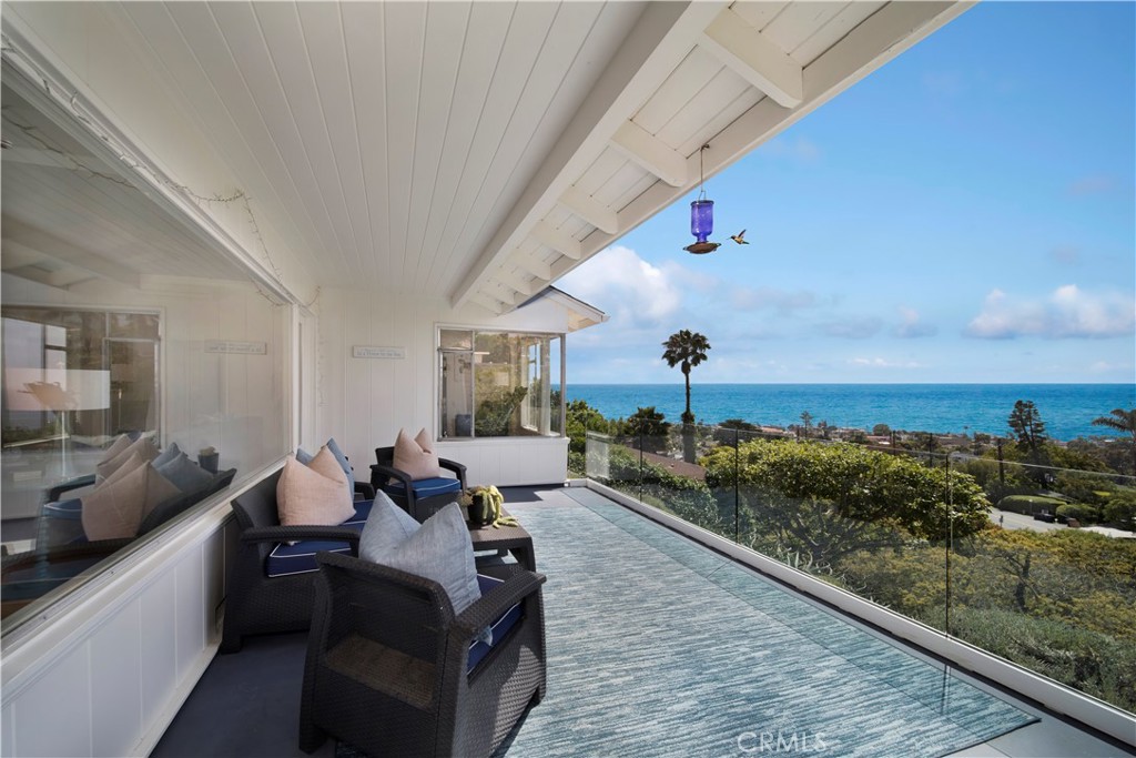 933 Coast View Drive
