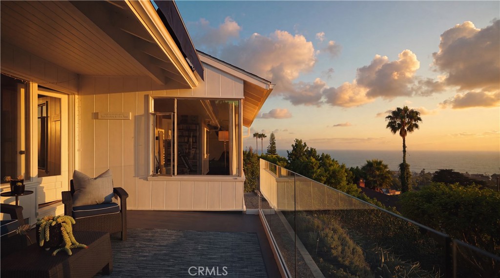 933 Coast View Drive
