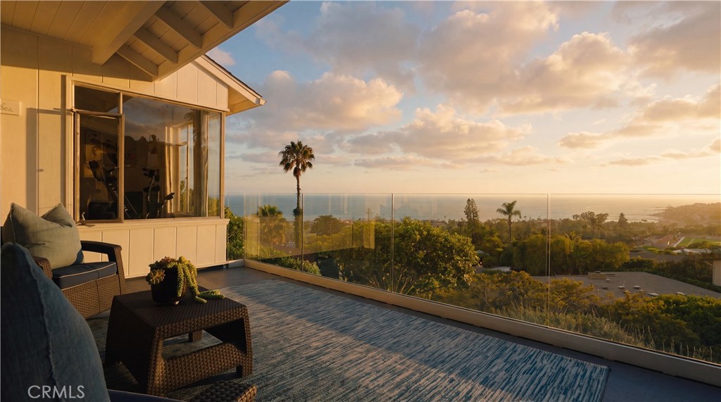 933 Coast View Drive