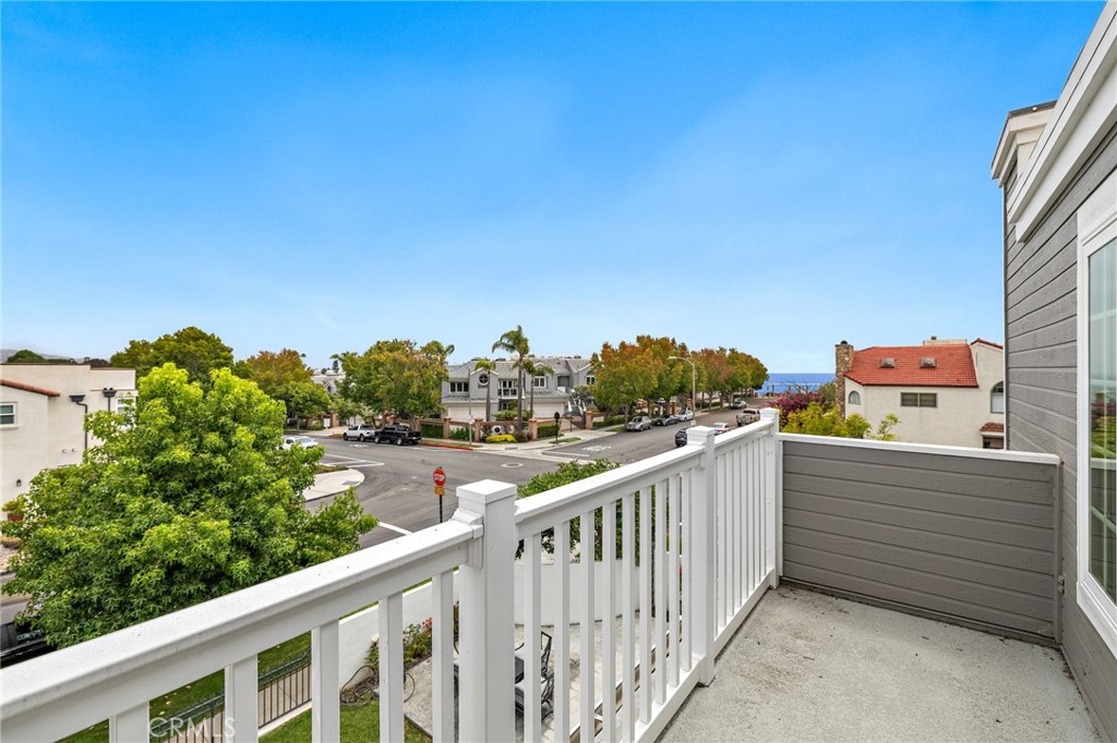 34279 Amber Lantern Street 11