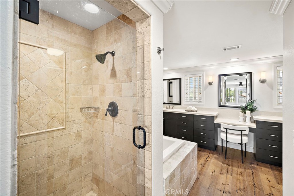 34279 Amber Lantern Street 11