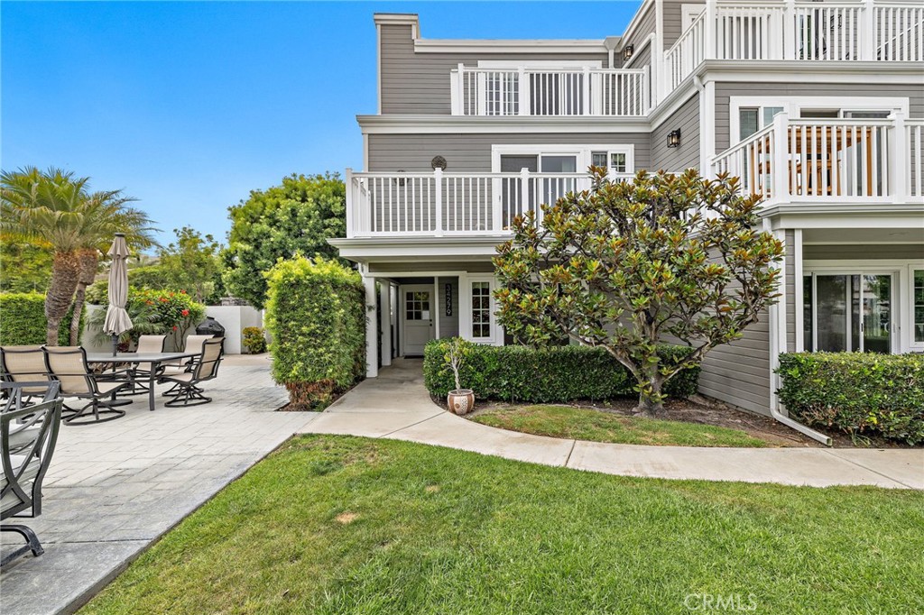 34279 Amber Lantern Street 11