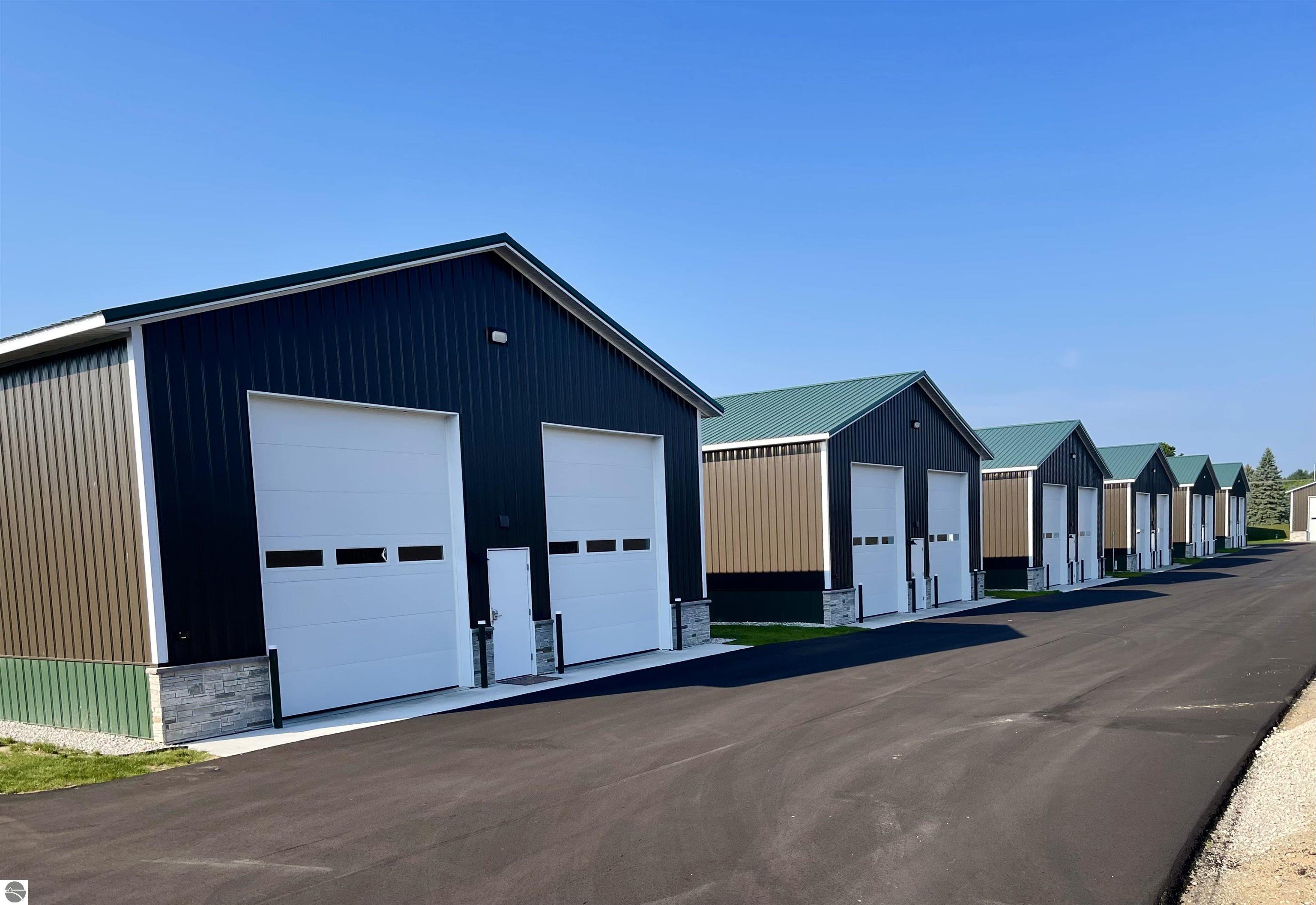 3057 Lucky Dog Lane # 7