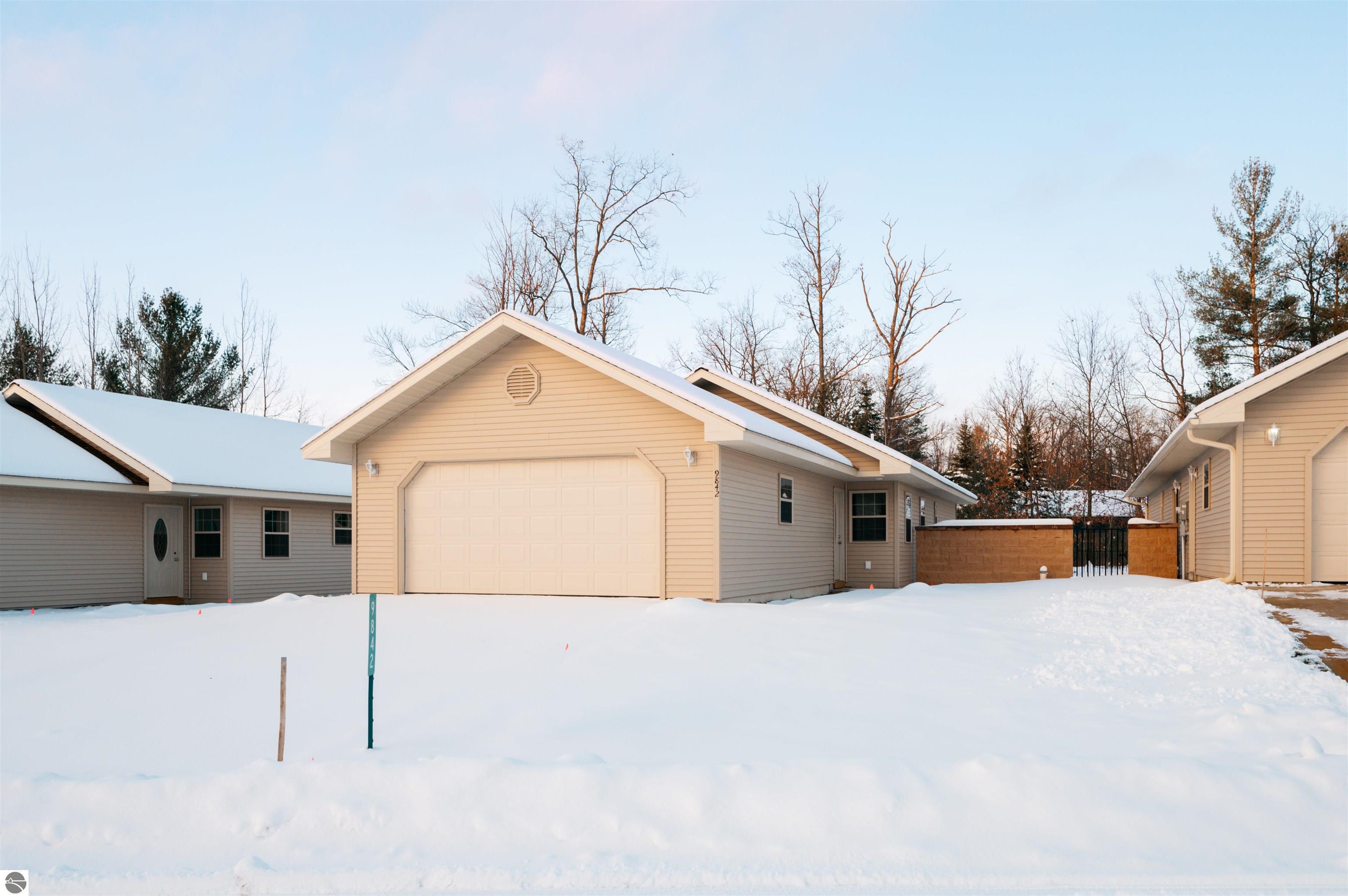 9842 Deer Track Court # 19