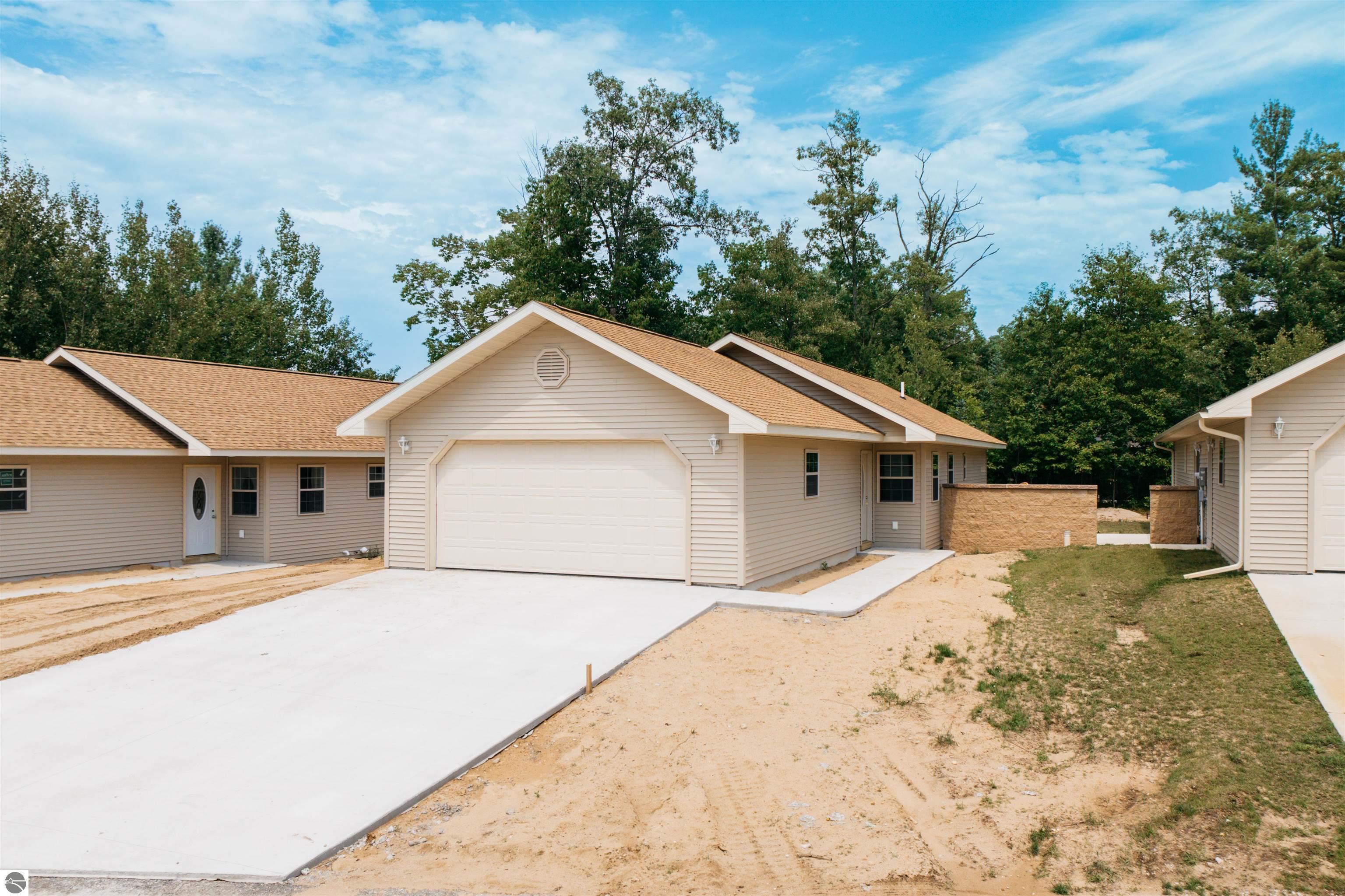 9842 Deer Track Court # 19