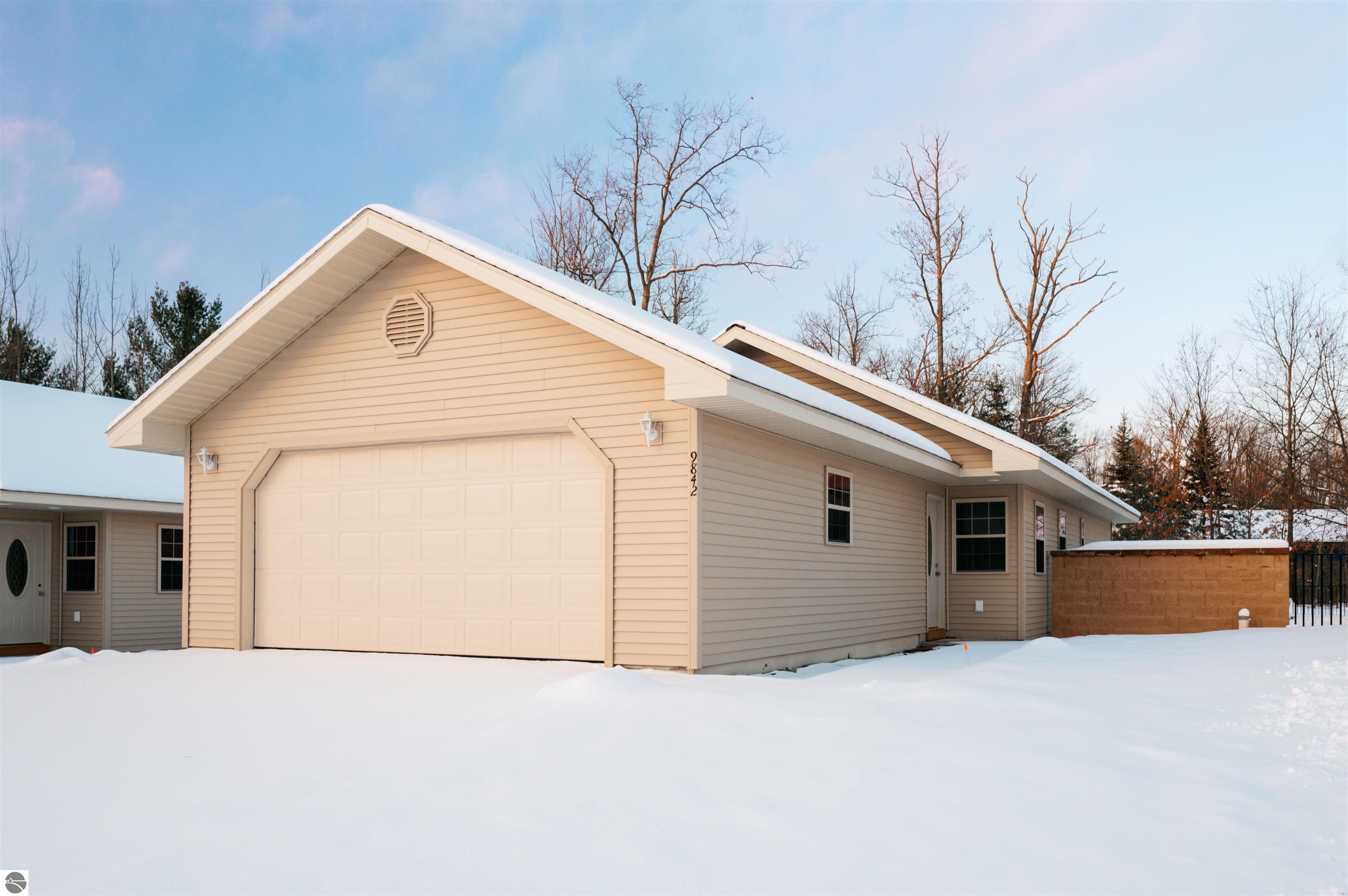 9842 Deer Track Court # 19