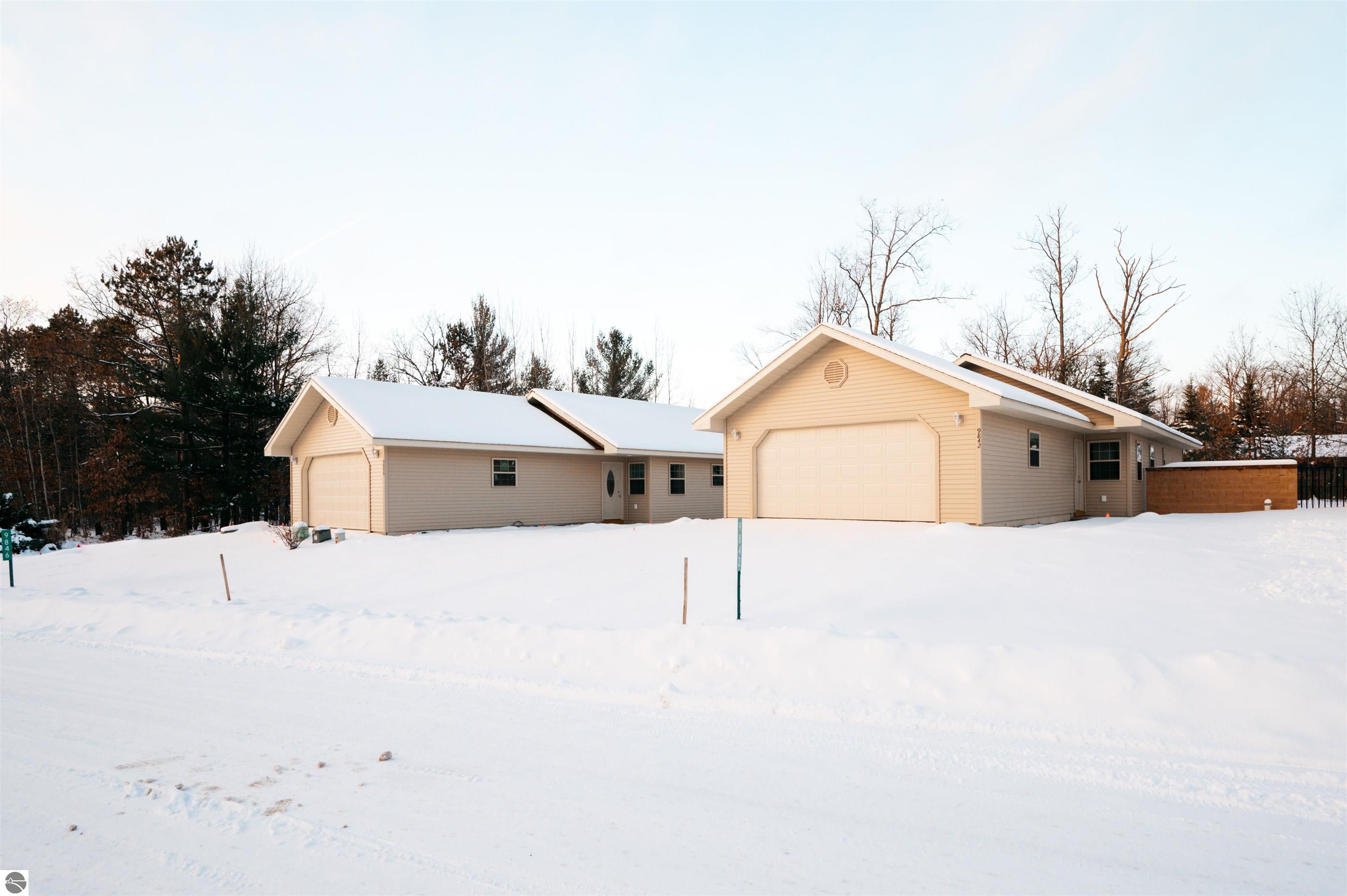 9842 Deer Track Court # 19