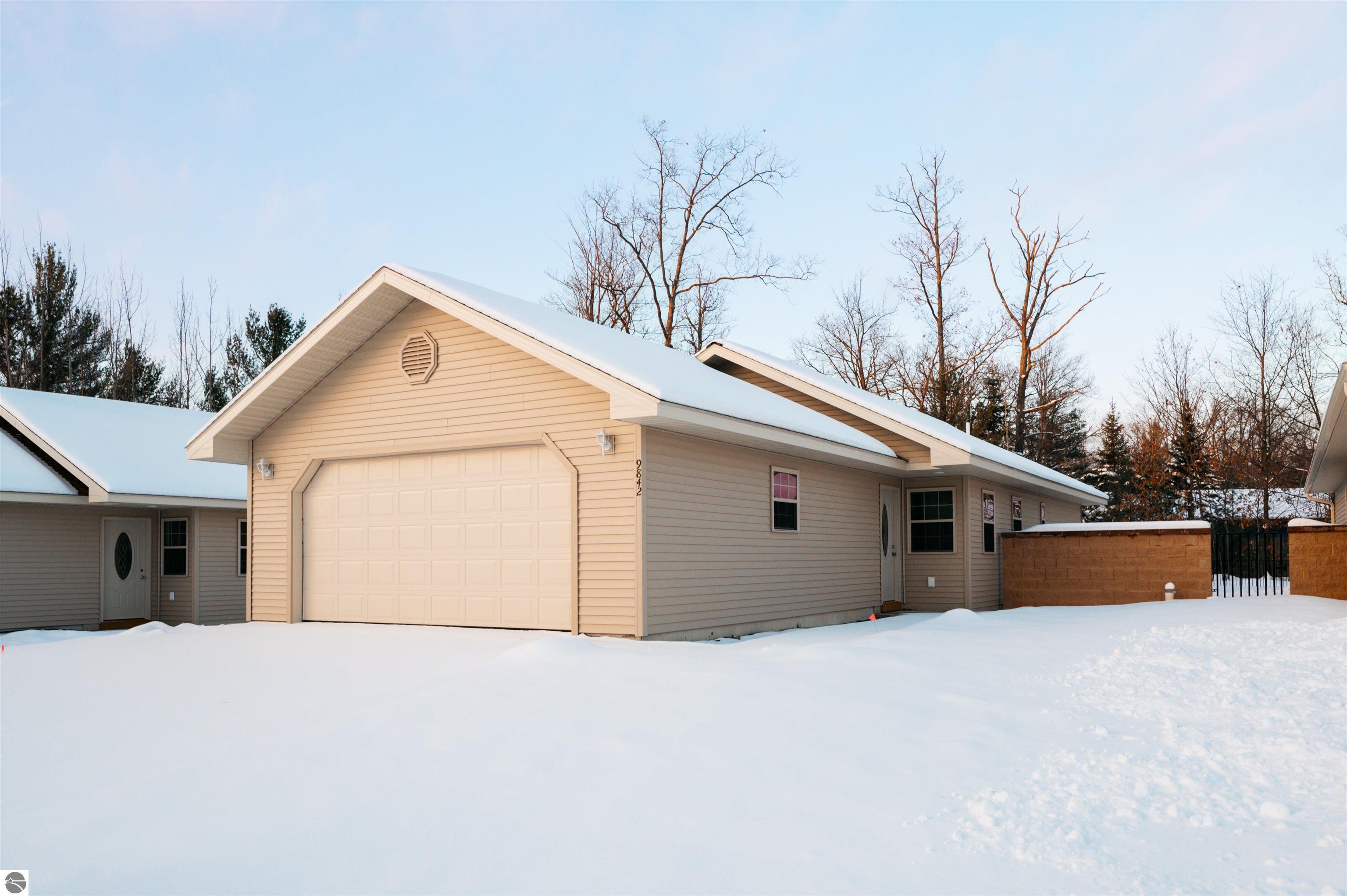 9842 Deer Track Court # 19