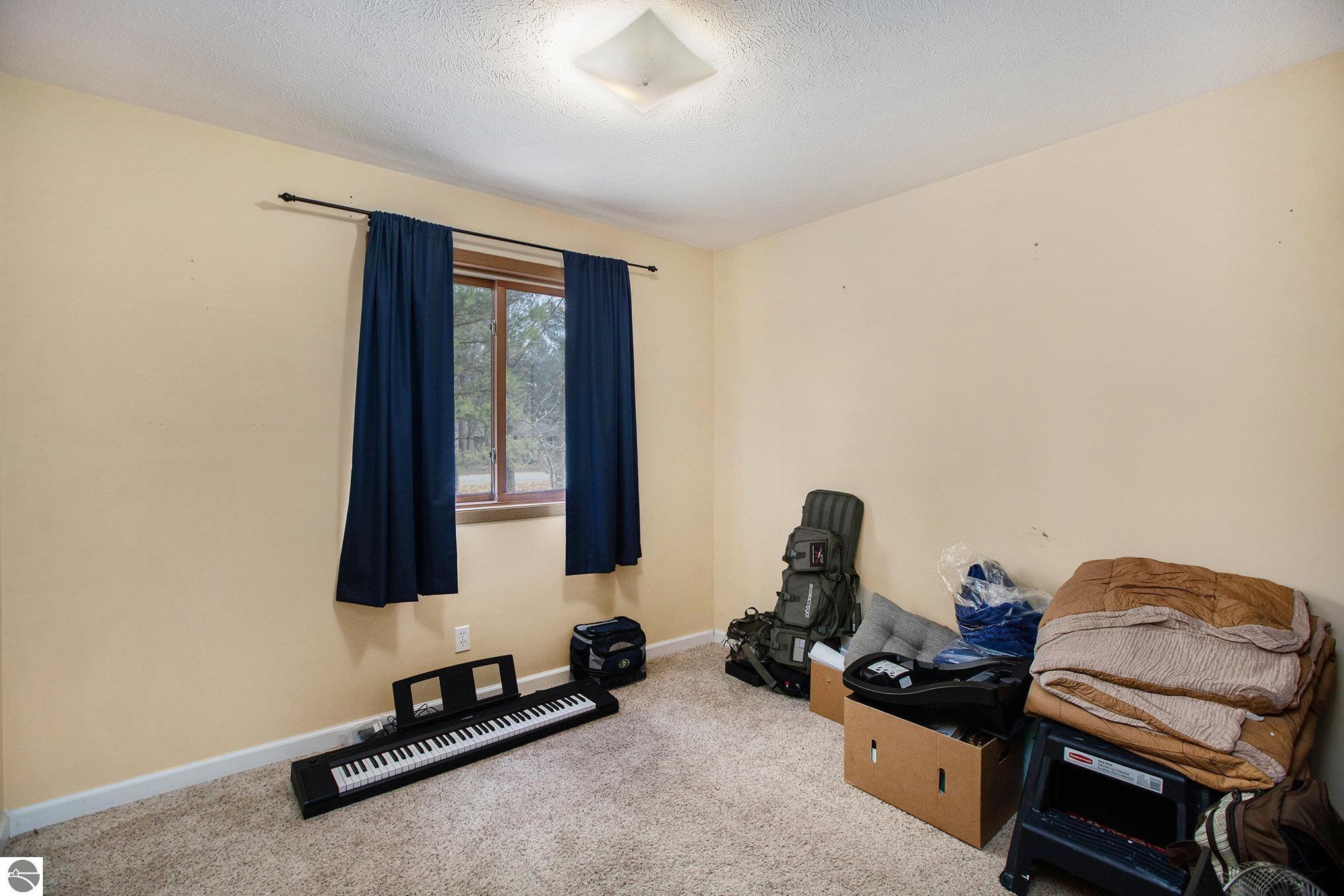 1539 NE Katinka Drive