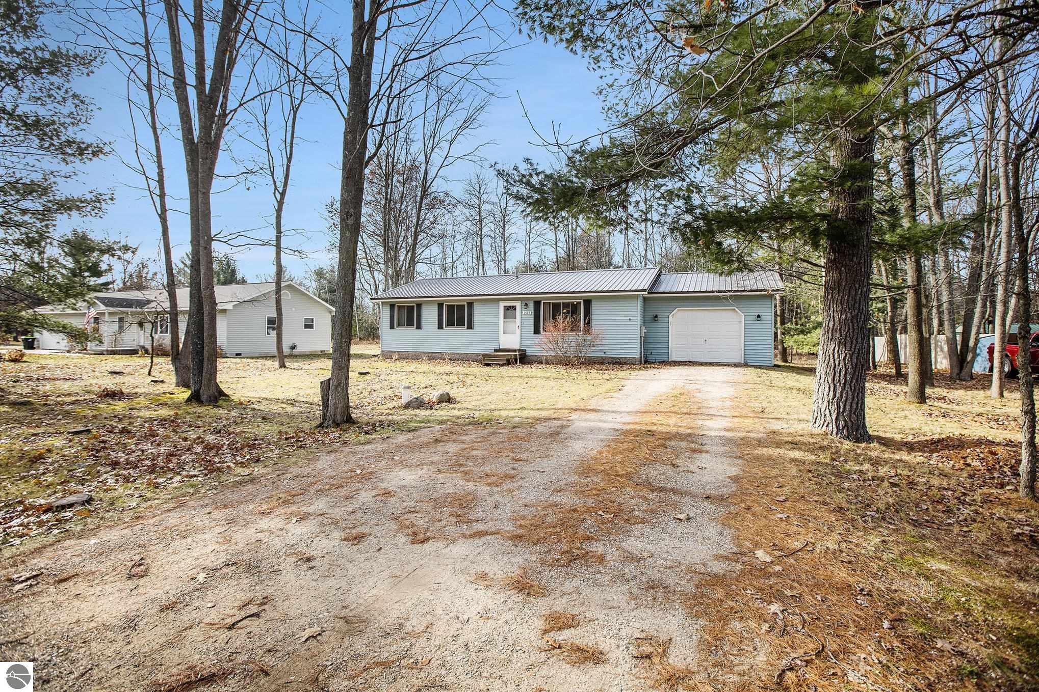 1539 NE Katinka Drive