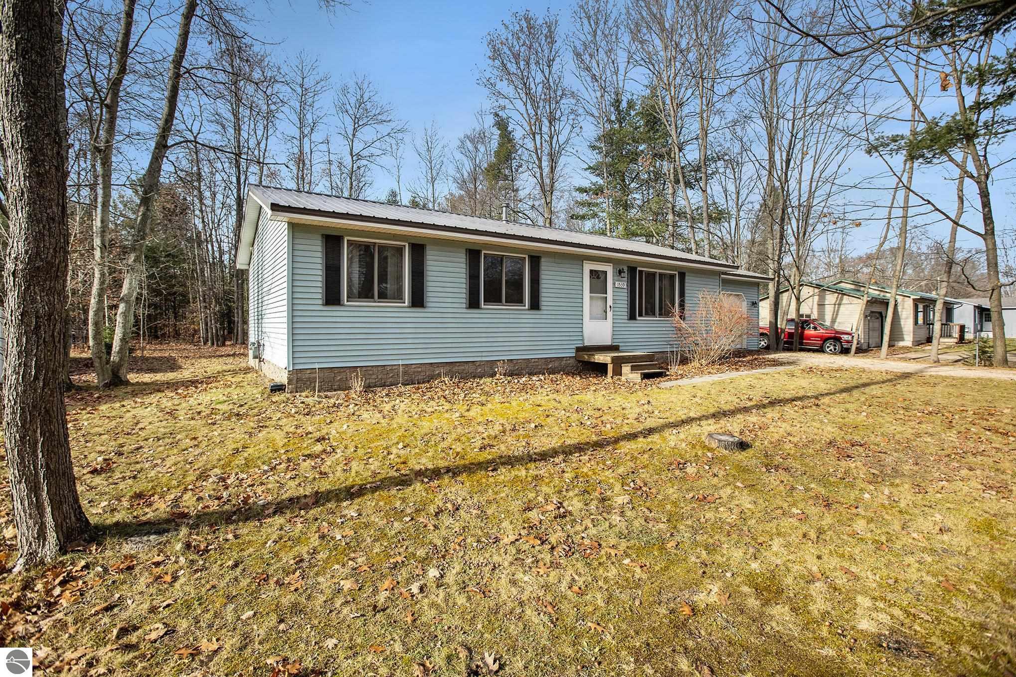 1539 NE Katinka Drive