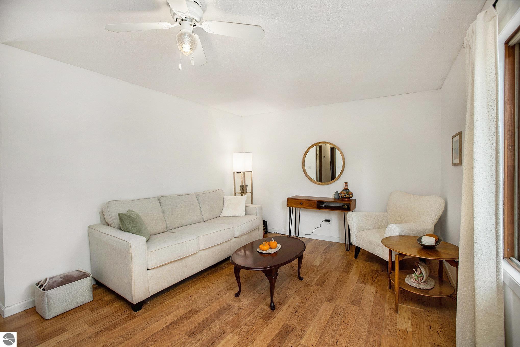 1539 NE Katinka Drive