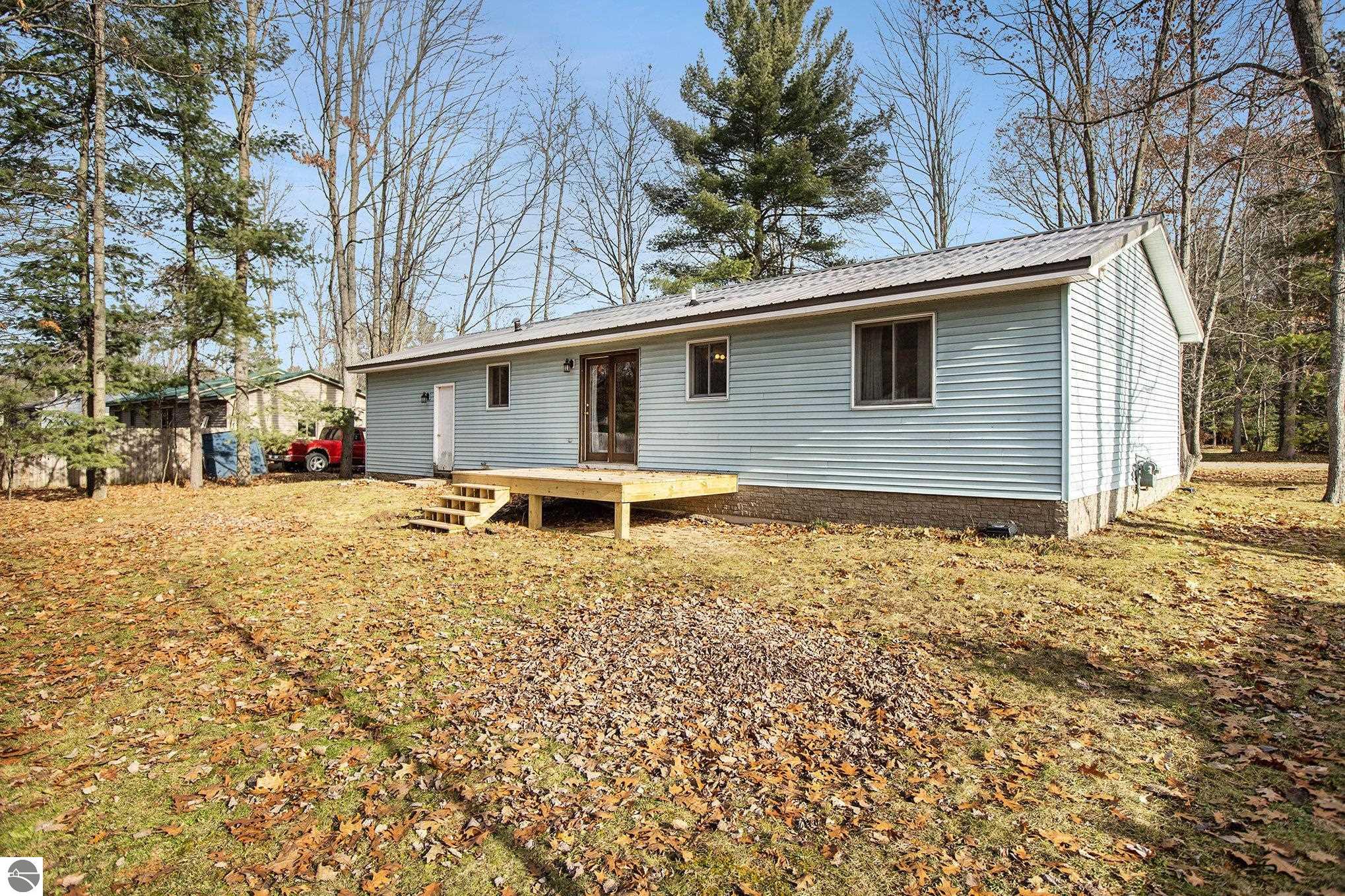 1539 NE Katinka Drive