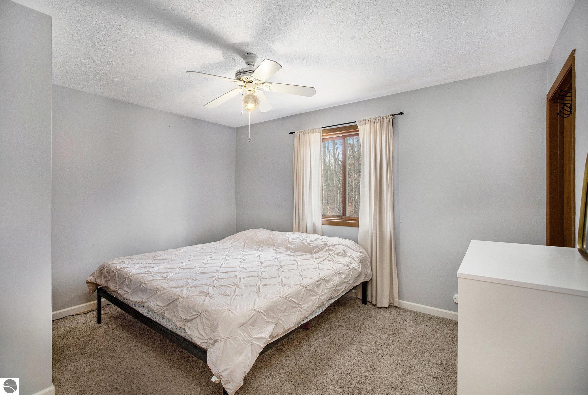 1539 NE Katinka Drive