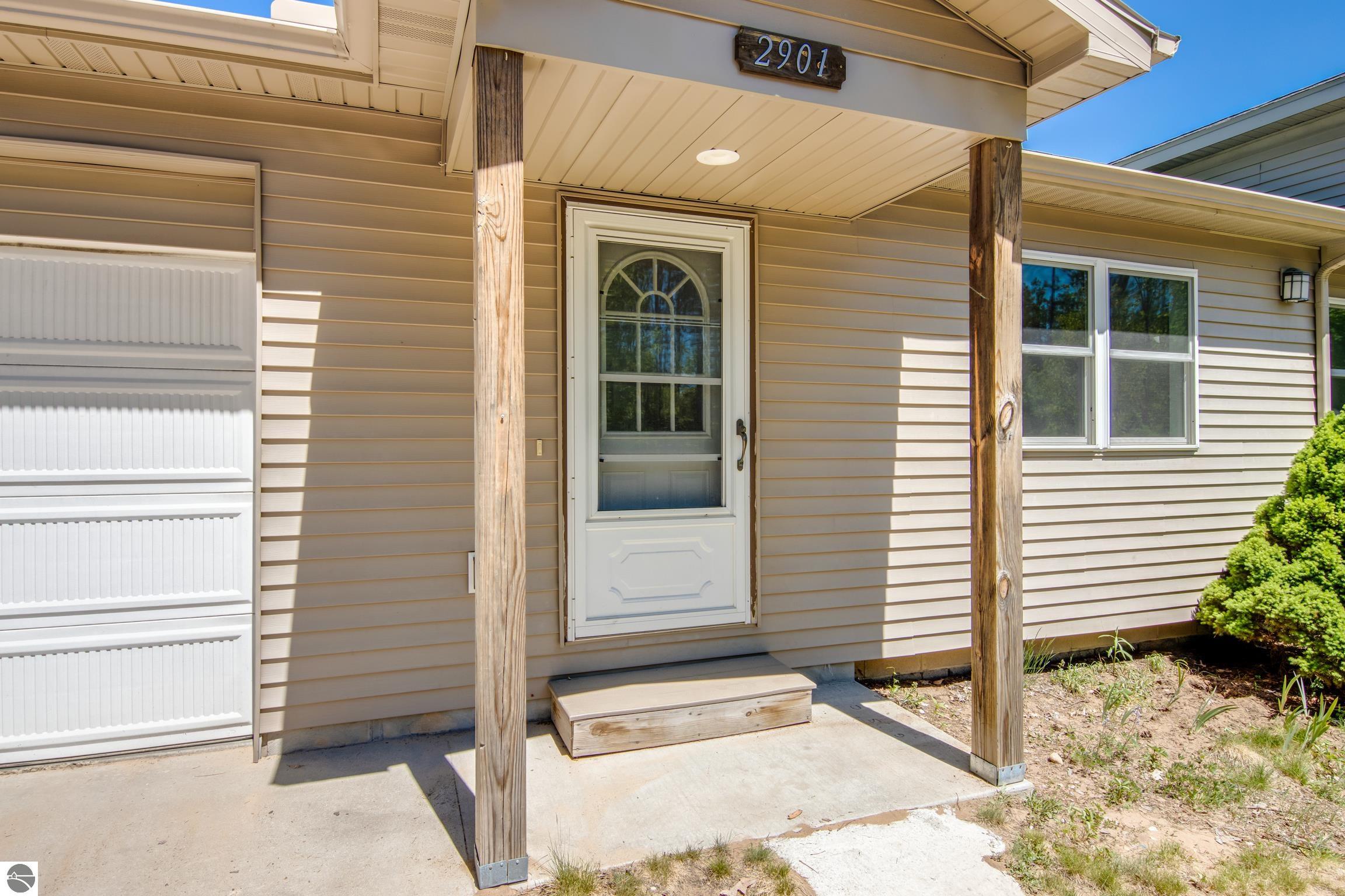 2901 Woodqueen Trail