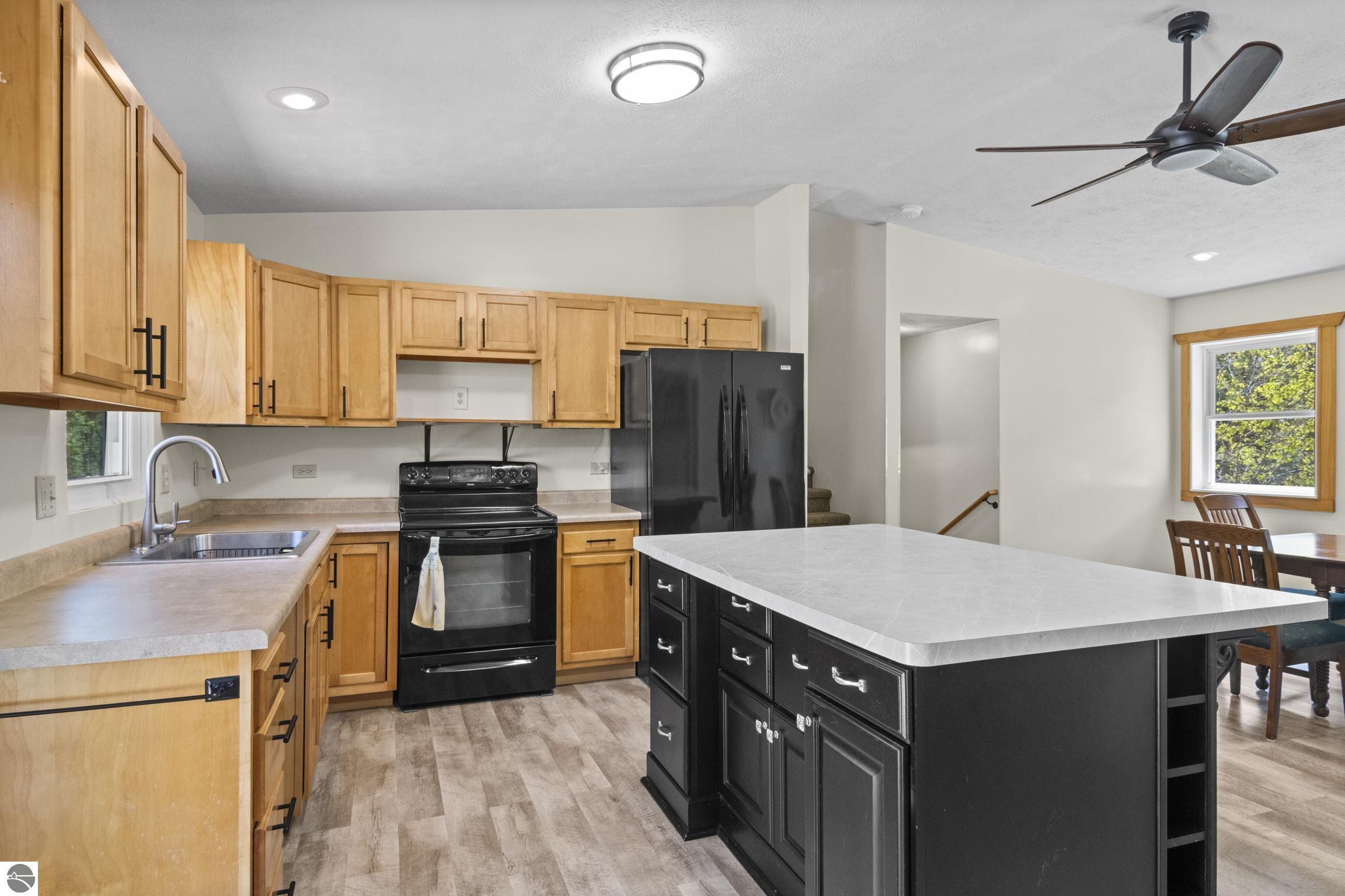 2901 Woodqueen Trail
