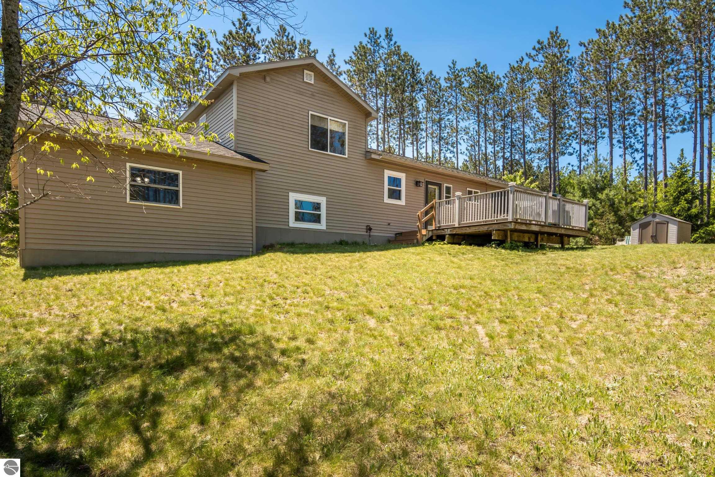 2901 Woodqueen Trail