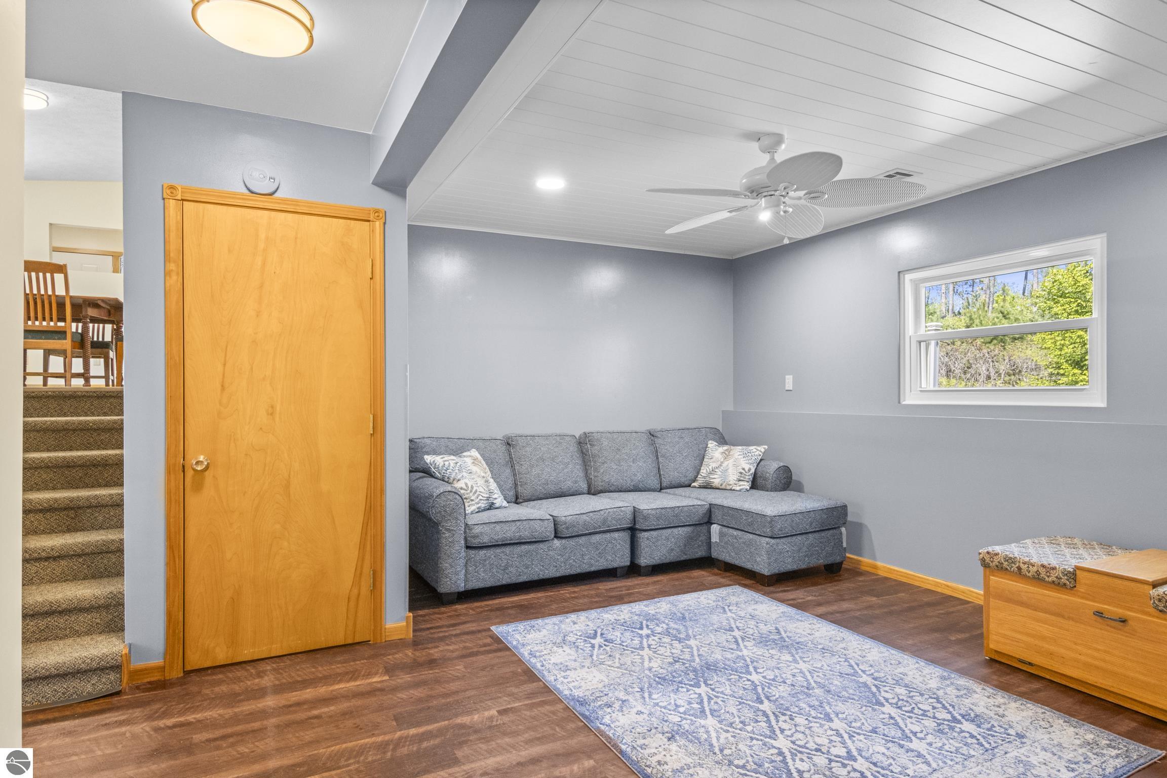 2901 Woodqueen Trail