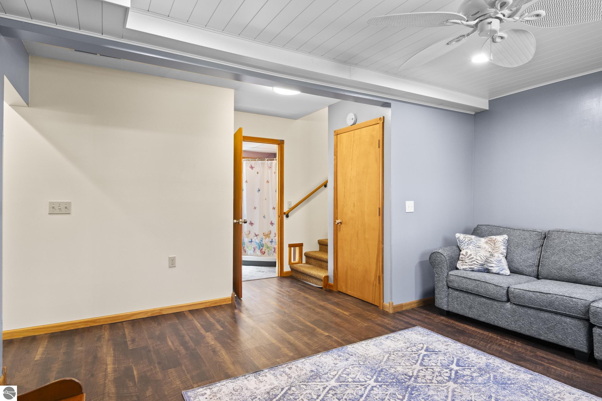 2901 Woodqueen Trail