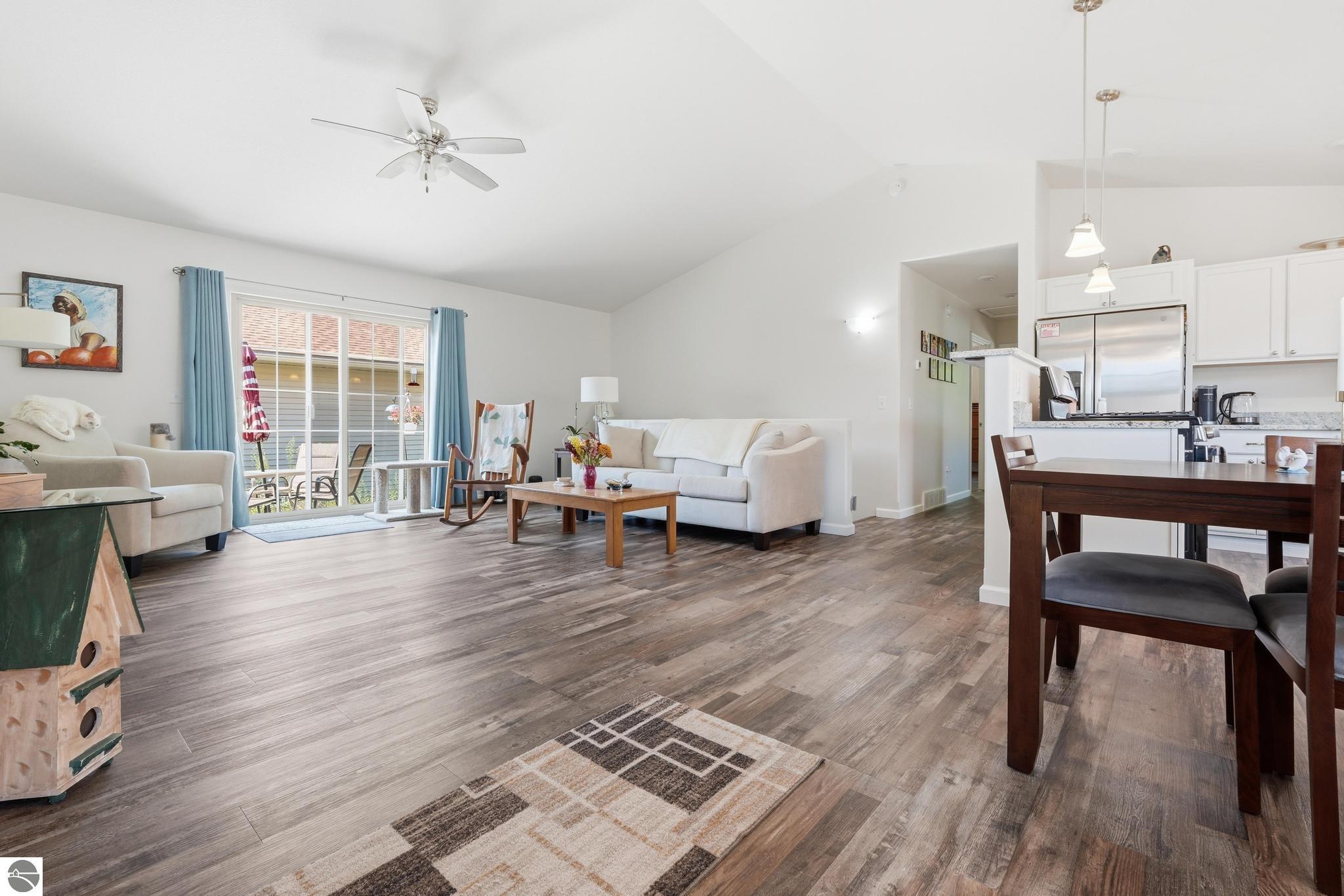9842 Deer Track Court