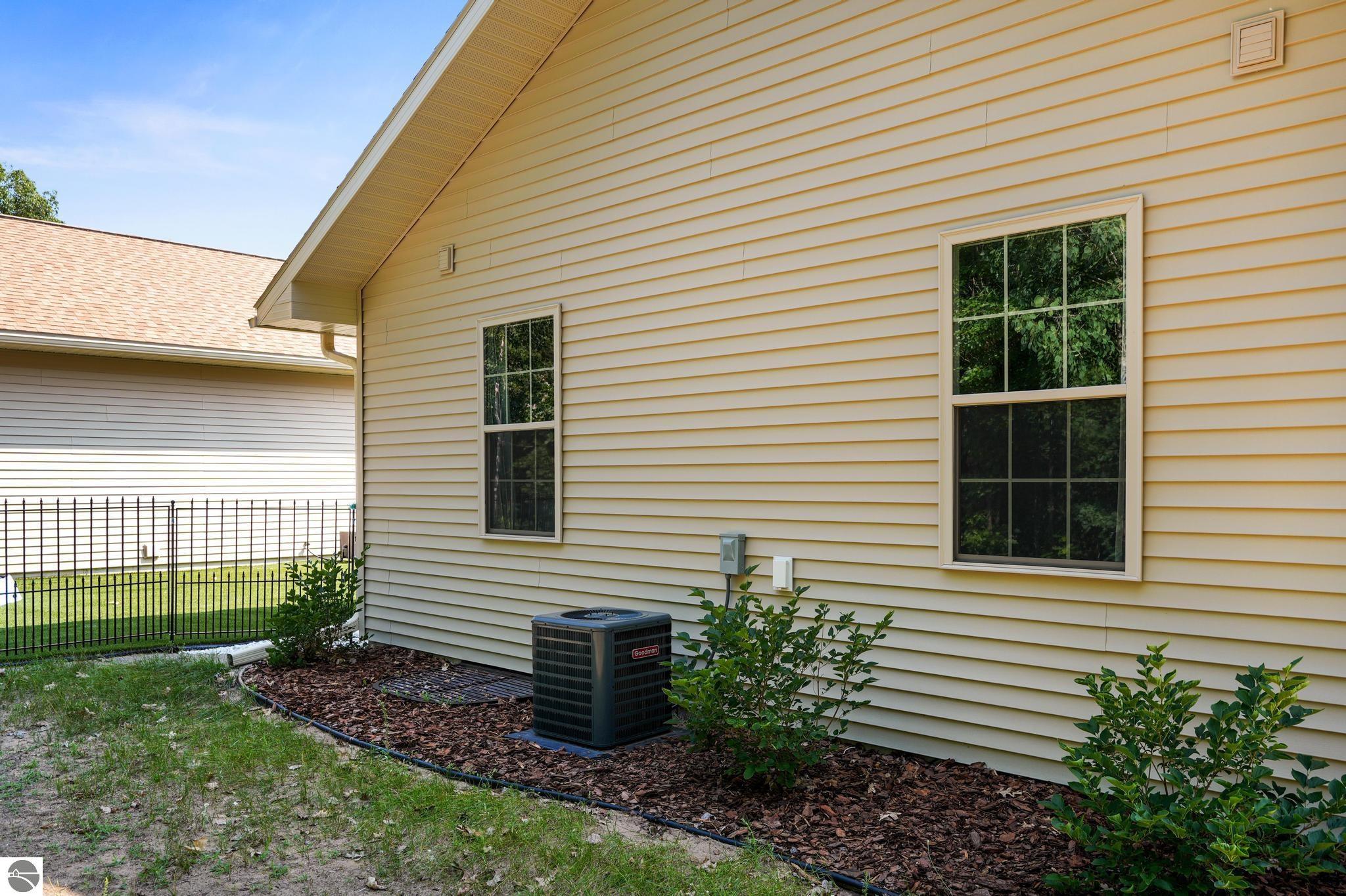 9842 Deer Track Court