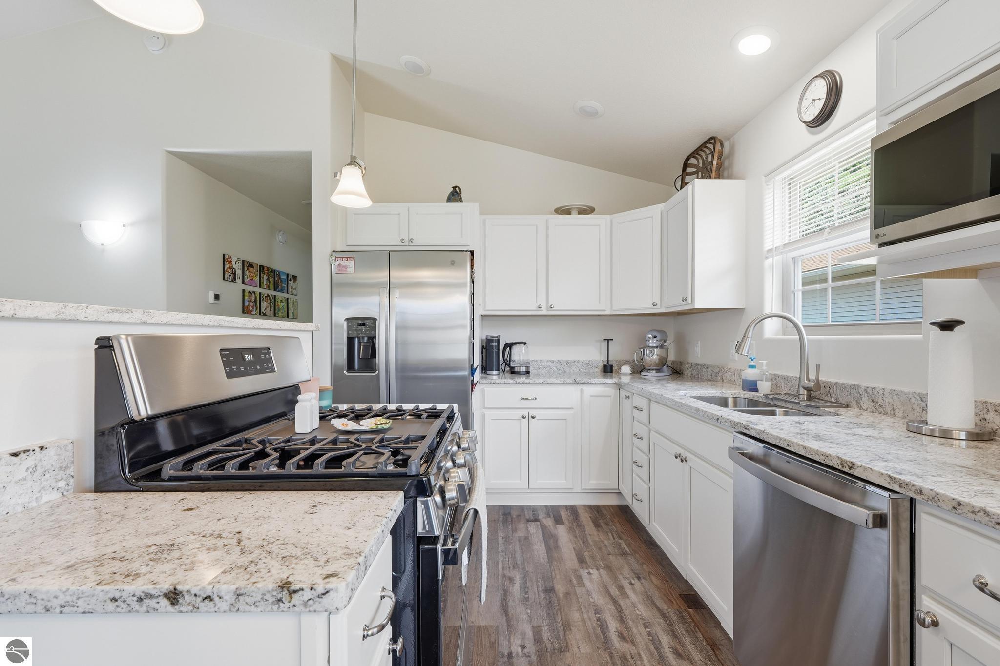 9842 Deer Track Court