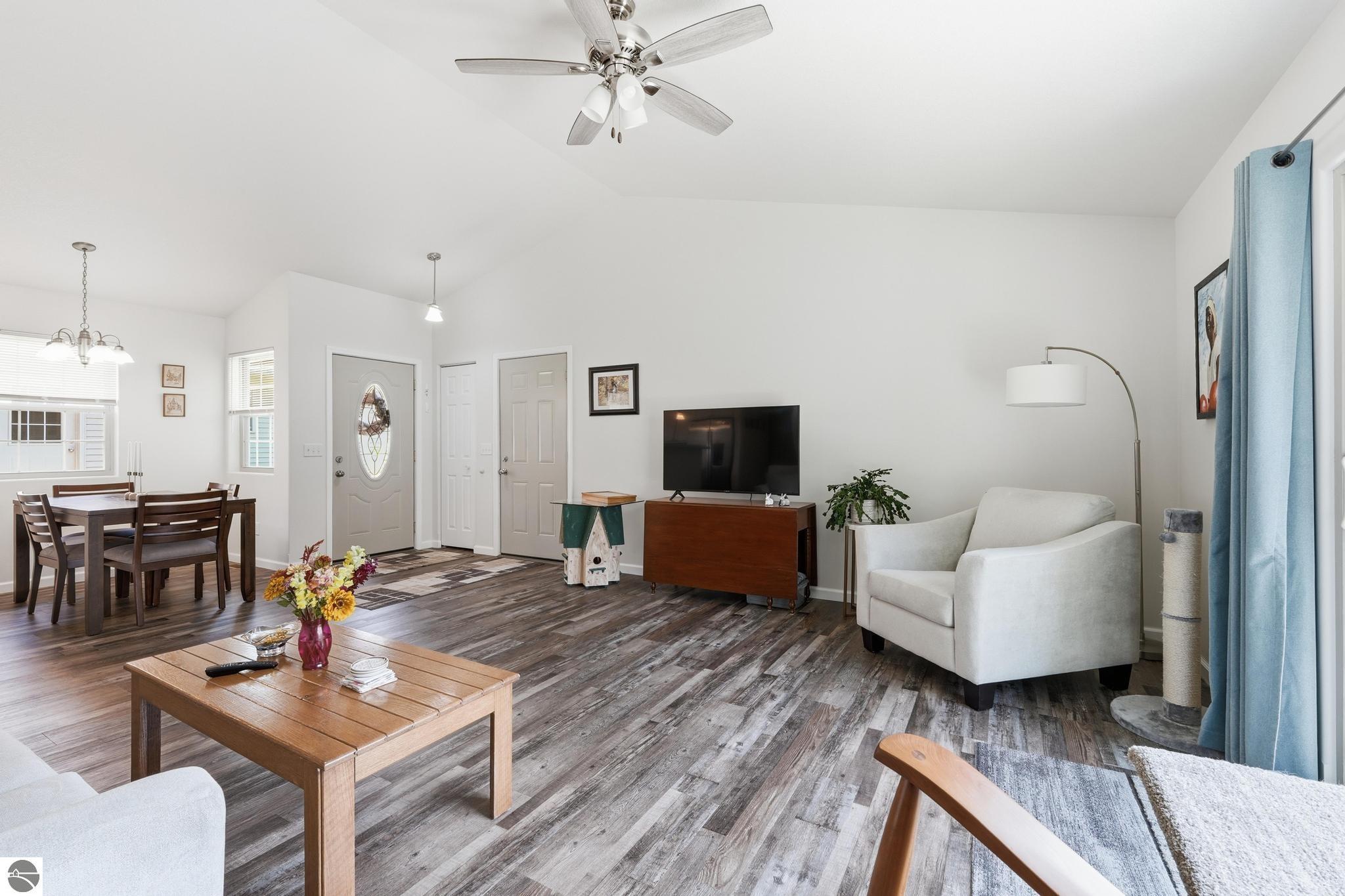 9842 Deer Track Court