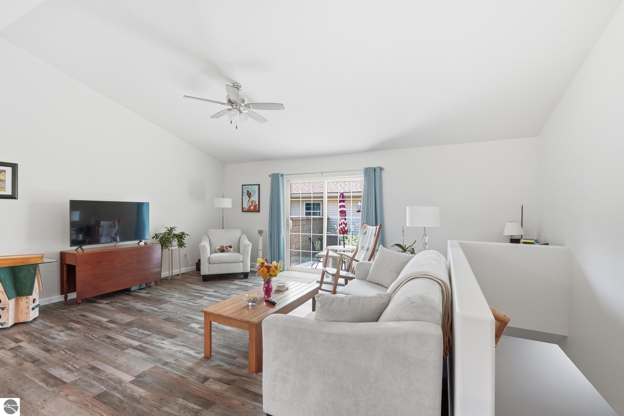 9842 Deer Track Court