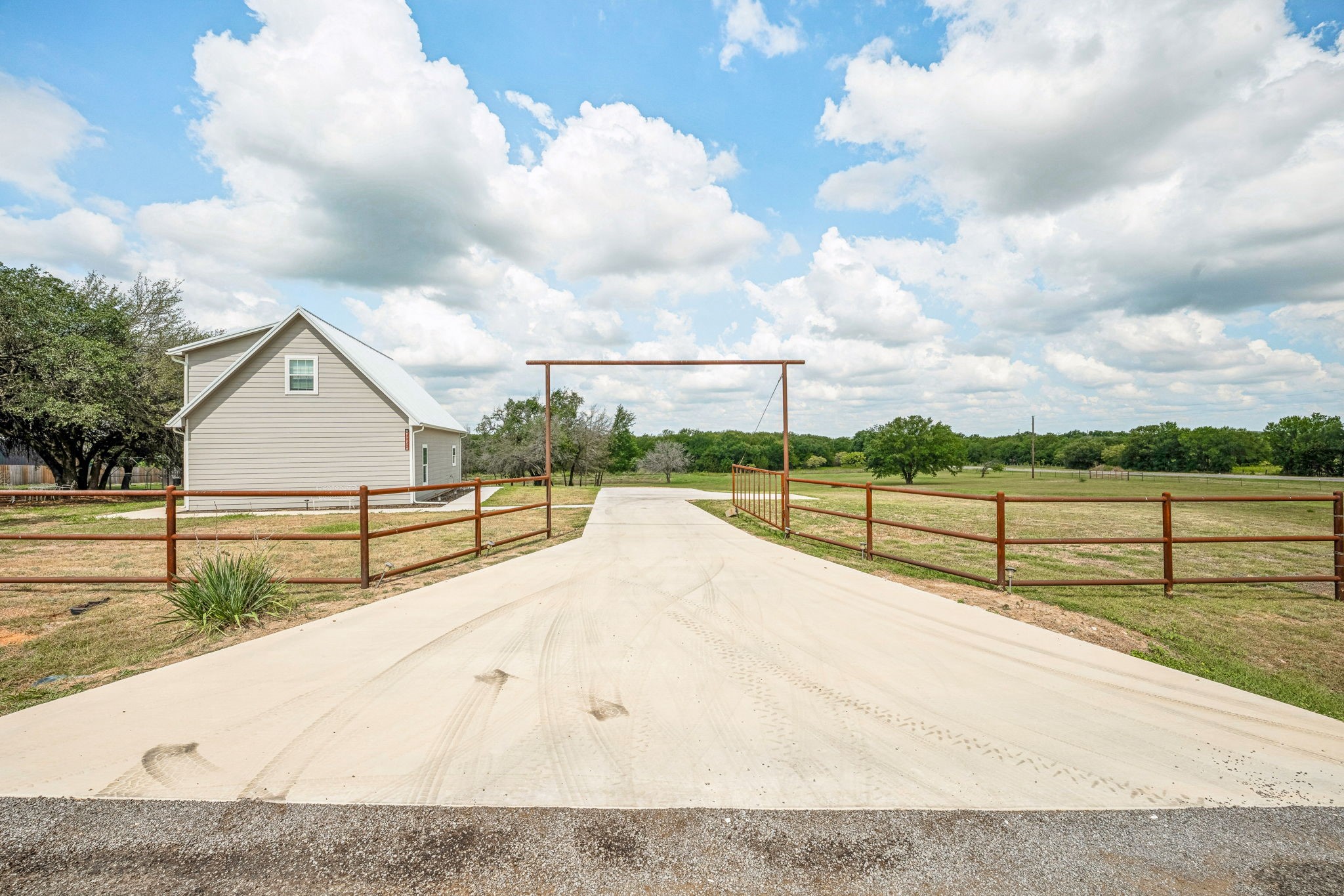 9922 Reynolds Road