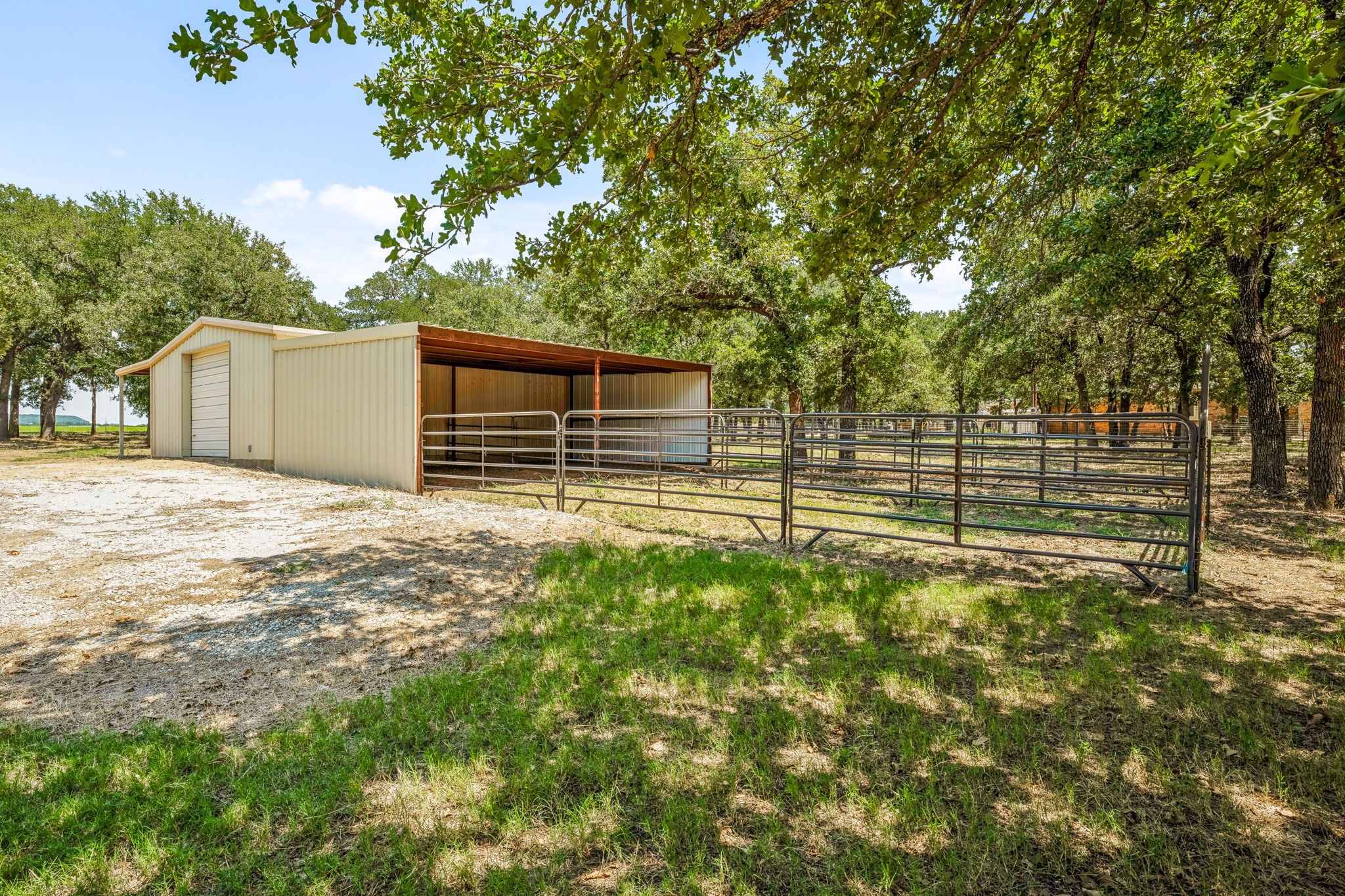 3200 Neri Road
