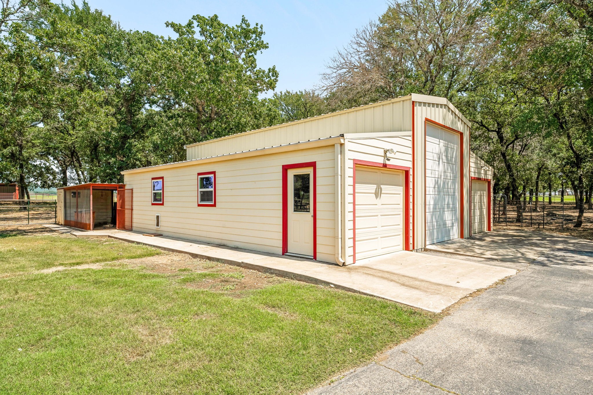 3200 Neri Road