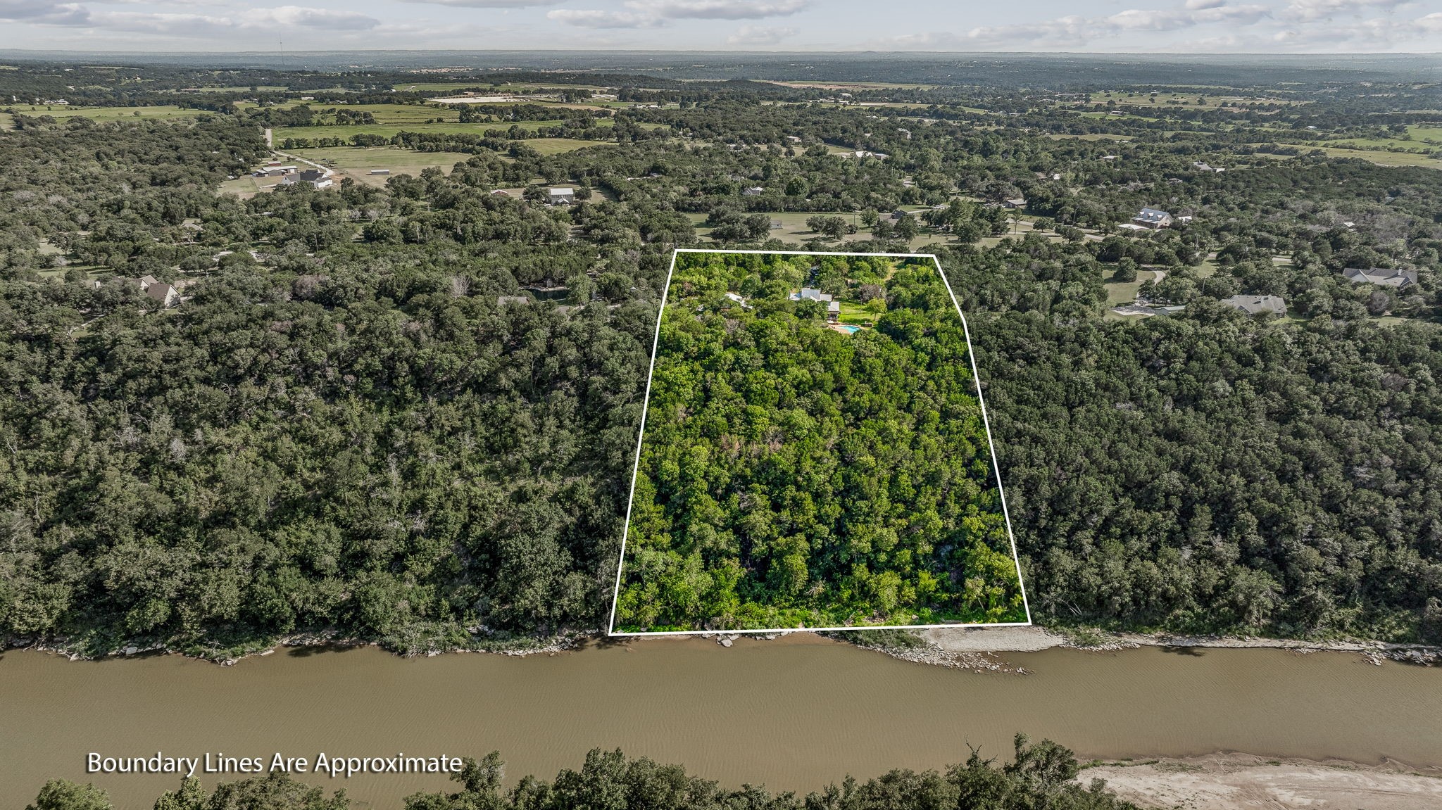 1433 County Road 306a